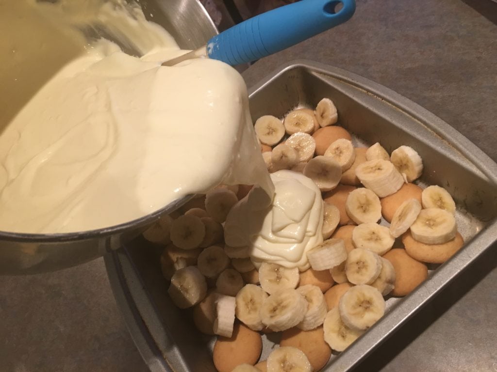 pouring banana pudding