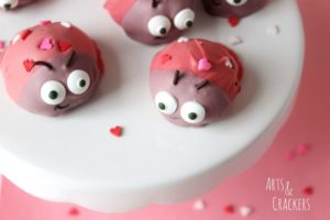 sandwich cookie love bug recipe