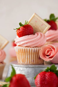 valentine's day strawberry cupcakes