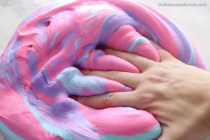 Unicorn-Fluffy-Slime-Recipe-for-Kids