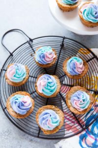 chocolate-chip-cookie-cups-unicorn-frosting