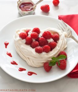 meringue hearts for valentine's day dessert