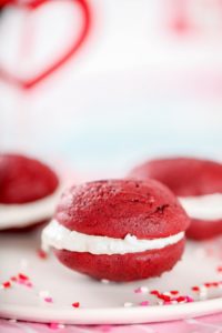 red-velvet-whoopie-pies